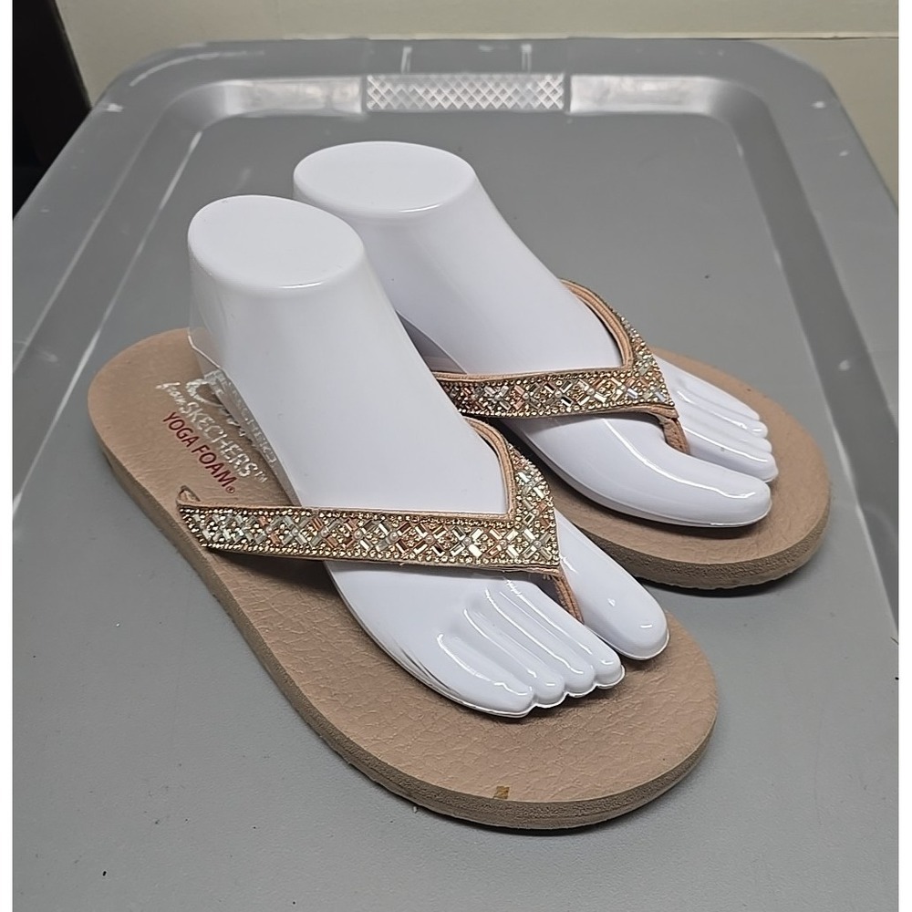 Skechers Cali Meditation Tan Embellished Slip On Thong Sandals Womans‎ Size 10